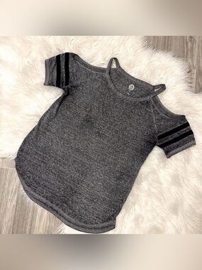 NWOT SO Cold Shoulder Top